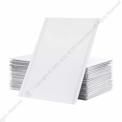 เฟล็กโซพิมพ์กระดาษคราฟท์กันน้ำถุงช้อปปิ้งสีชมพู Kraft Bubble Mailers